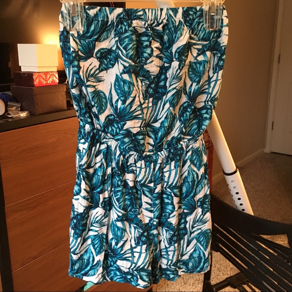 H&M Strapless Romper - Picture 1 of 2